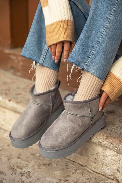 STRASWANS Tommo Women's Furry Thick Sole Suede Ankle Boots Gray