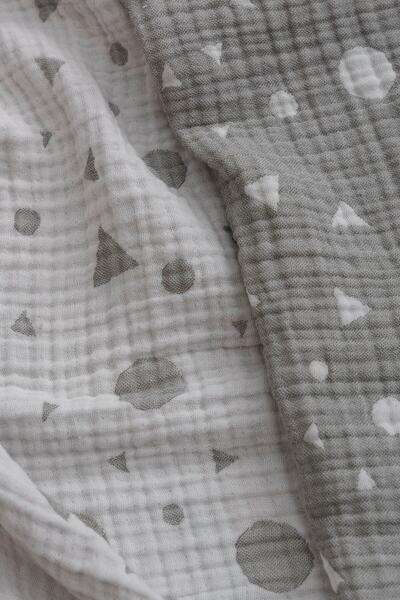 Caline Baby 4 Kat Jakarlı Müslin Battaniye 110x110cm - Geometrik Desen Gri