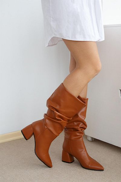 ShoeTek Дамски ботуши Erica с дебел ток и каишка от кафява кожа