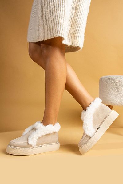 ShoeTek Γυναικείες μπότες και μποτάκια Mae Beige Suede με γούνα στο εσωτερικό