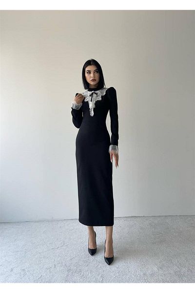 conconmoda Šaty s krajkovým límcem Zendaya - černé