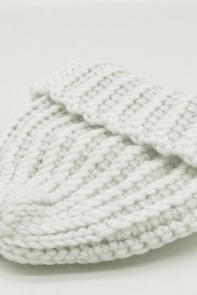 Külah Women's Hand Knitted White Wool Beret