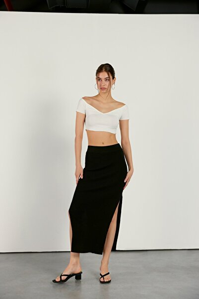 VATKALI Off Shoulder Crop White