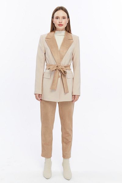 Appleline Costum de damă BEIGE cu detalii din piele intoarsa