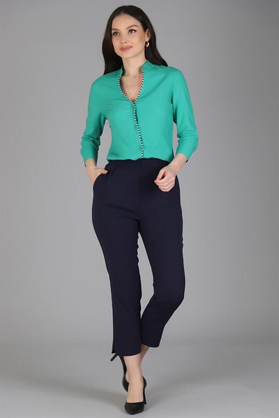SWEETNESS Pantaloni din stofă cu tăietură morcov albastru bleumarin de damă