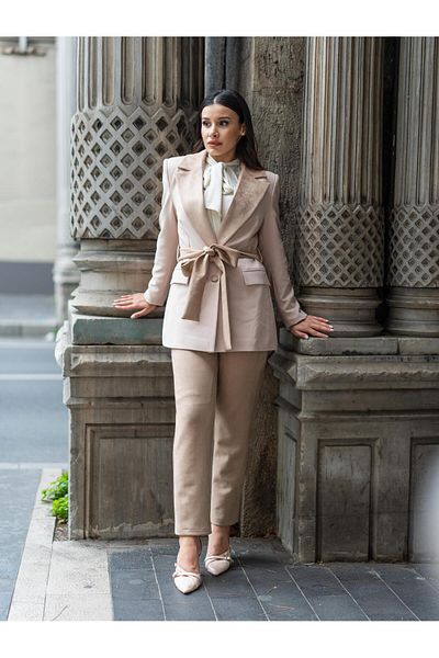 Appleline Costum de damă BEIGE cu detalii din piele intoarsa