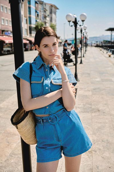 Exquise Μοντέλο άνετο σορτς με ζώνη Jean Look