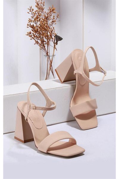 PARİS Pantofi cu toc Paris Nut cu design elegant