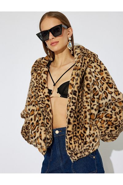 Koton Плюшено яке Zeynep Cushion Leopard - с качулка и джобове