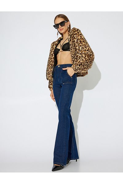 Koton Плюшено яке Zeynep Cushion Leopard - с качулка и джобове
