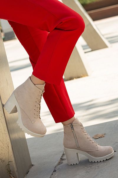 Ccway Lace-Up Γυναικείες μπότες με τακούνι Tan Suede