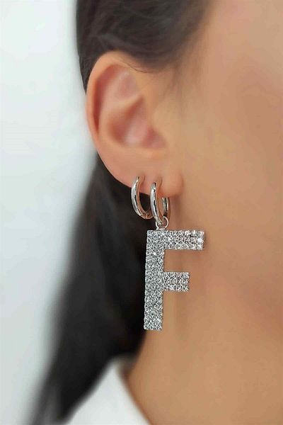Çlk Accessories أقراط كبيرة من الفضة على شكل حرف F Taşlıküpef
