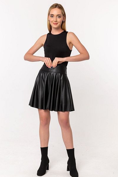 Laranor Fusta evazată din piele neagră - eleganță de zi și de noapte, Lycra 21l7088