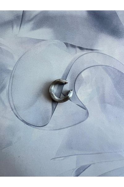 BUNNY Silver Wave Earcuff