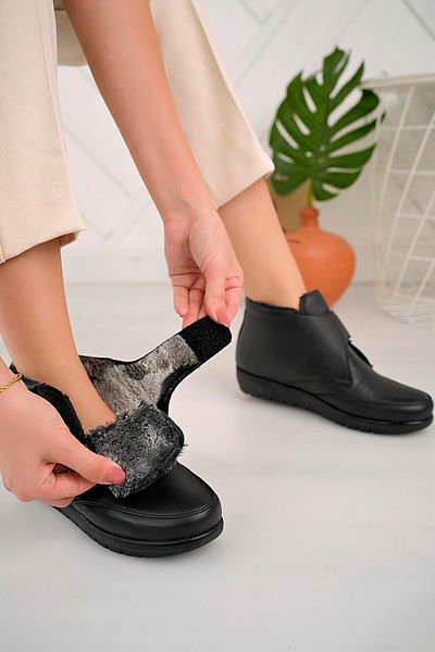 Aymood Velcro Γυναικείες Μπότες με Γούνα Εσωτερικά Γνήσιο Δέρμα Άνετα Μητρικά Μποτάκια Z Μαύρο δέρμα