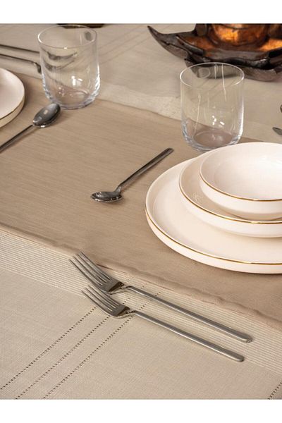 deryame Antique Jasmine Beige Linen Tablecloth