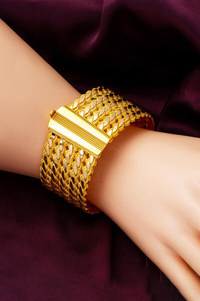 Bilezikci Erzurum Burma Tokalı Kelepçe Altın Bilezik