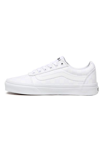 Vans Wm Ward Women's Black Sports Shoes & Sneakers