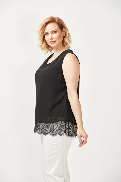 Moda Berray 3207 Etek Ucu Dantelli Büyük Beden Şık Bluz Siyah