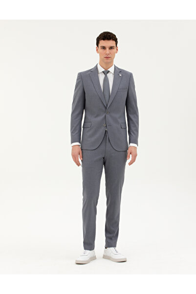 Pierre Cardin الداكن الأزرق السابق. بدلة مخططة بقصة ضيقة 50287193-VR032