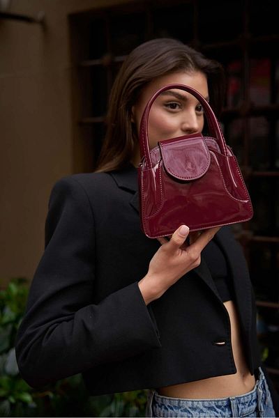 Madamra Claret Red Lackleder Damen Maja Covered Mini City Damentasche -