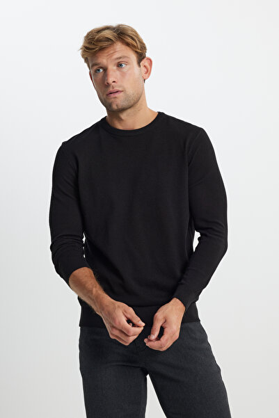 ALTINYILDIZ CLASSICS Erkek Siyah Pamuklu Standart Fit Normal Kesim Bisiklet Yaka Jakarlı Triko Kazak