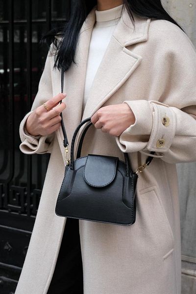 Madamra Schwarze Mini-City-Tasche für Damen mit Überzug