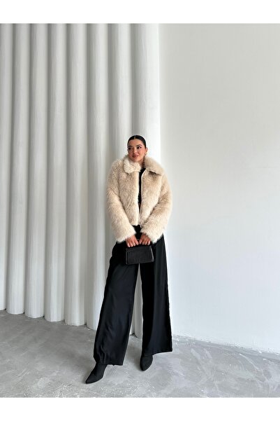 Laluvia Μπεζ Winnie με φερμουάρ μπροστά με γούνινο παλτό