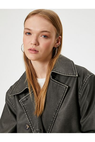 Koton Langer Trenchcoat in Lederoptik mit Gürtel, Knopfdetail und Tasche