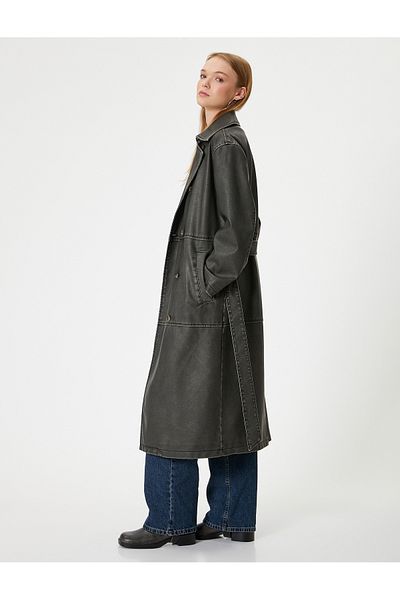 Koton Langer Trenchcoat in Lederoptik mit Gürtel, Knopfdetail und Tasche
