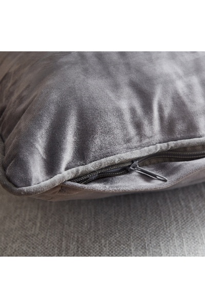 Home Box Dove Velvet Cushion Cover - 45x45 cm