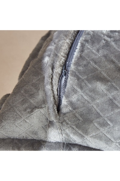 Home Box Lavish Diamond Solid Flannel Cushion Cover - 45x45 cm