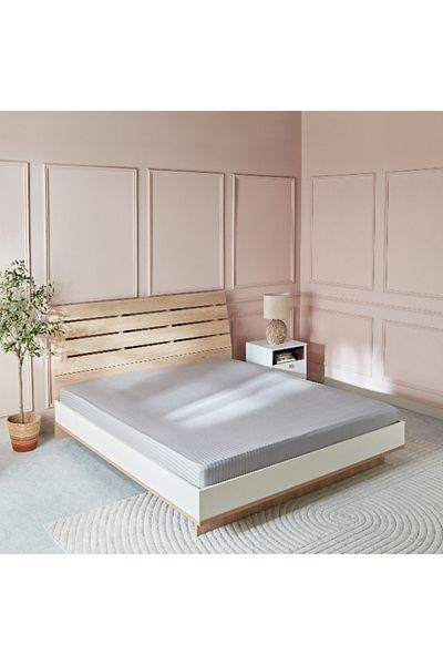 Home Box Hamilton Queen Satin Stripe Fitted Sheet - 150x200+33 cm