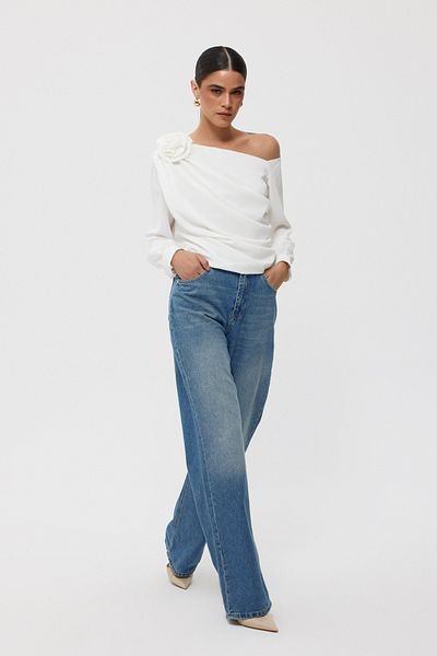 Seda Yalçın Atelier Ecru Rose Detailed Gathered Side Blouse