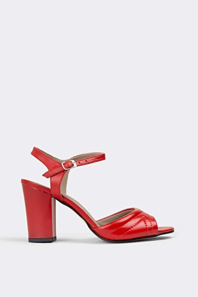 7ADIMDAAŞK Kadın Topuklu Hakiki Deri Ayakkabı 074Y22K11011