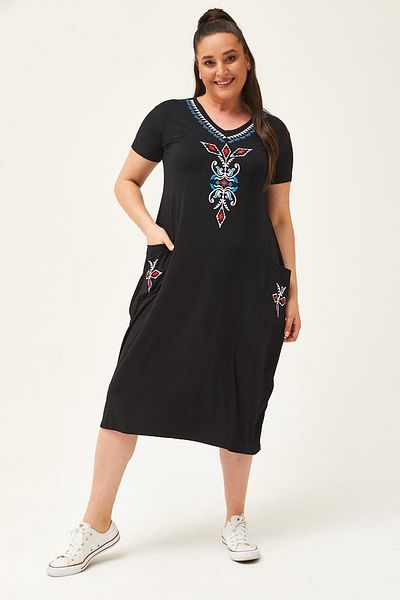 Ebsumu Women's Large Size Colorful Ethnic Embroidered Black Dress