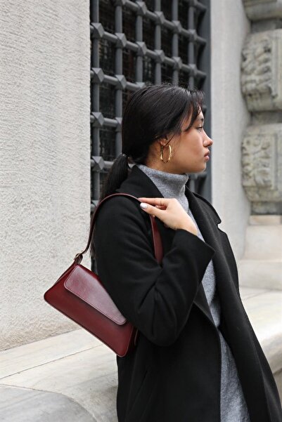 Madamra Klaret červená dámská taška přes rameno s jednoduchým designem