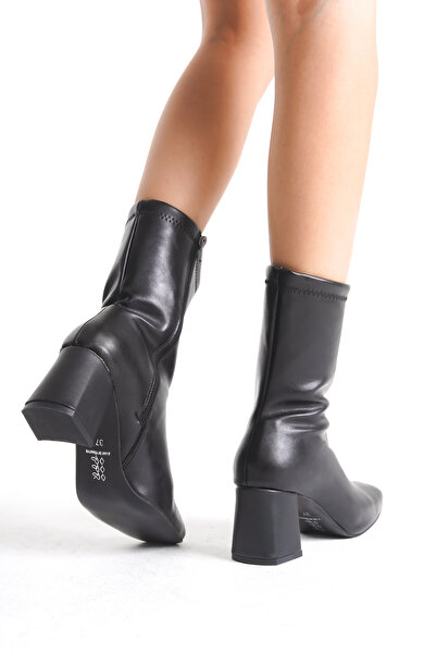 Limeo Γυναικείες μαύρες μπότες με φερμουάρ στο πλάι