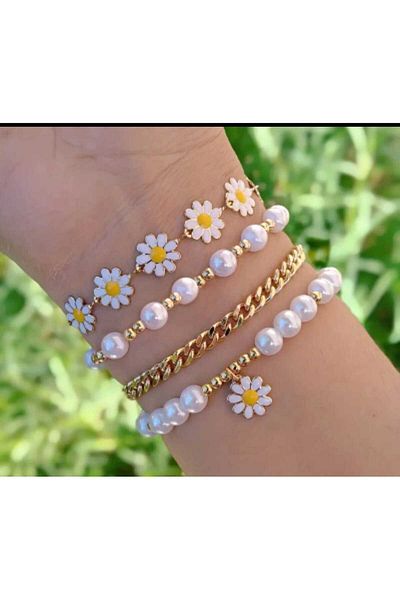 MEVAFA Small Elegant Daisy Bracelet