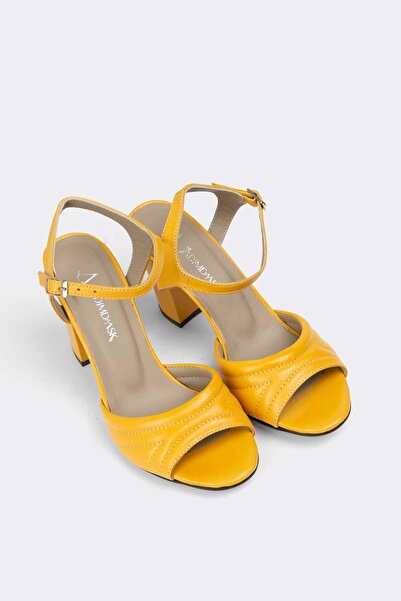 7ADIMDAAŞK Kadın Topuklu Hakiki Deri Ayakkabı 074Y22K11011