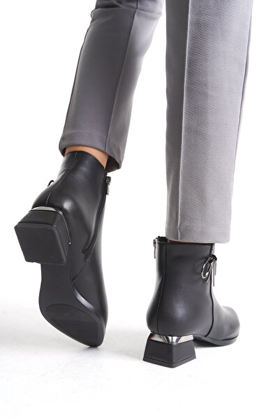 Limeo Short Heeled Zippered Metal Knot Detailed Women's Black Boots Bootie