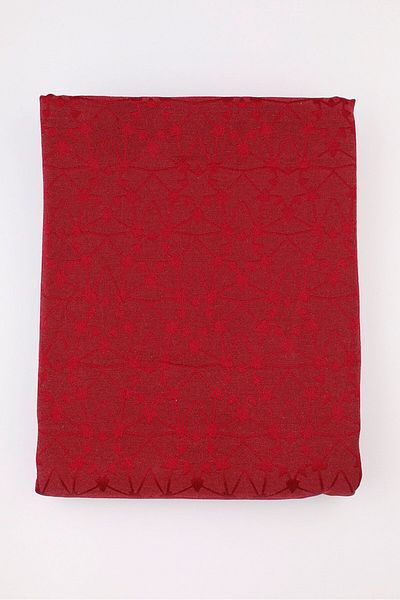 Tchibo Jacquard Tablecloth 275 L X 150 W Cm, Maroon