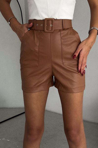 İstangül Butik Δερμάτινο σορτς με ζώνη