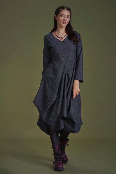 Los banditos Μακρυμάνικο φόρεμα με βαθύ λαιμό V με γκρι μπαλόνι