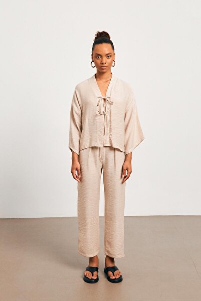 YOUR NAME Μπλούζα με φιόγκο από ύφασμα μουσελίνας κιμονό μπεζ