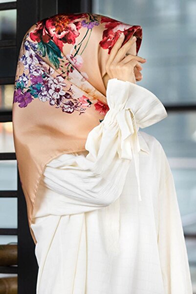 Vissona Eșarfă din mătase Tivil cu model de flori de somon 17631 - 0012