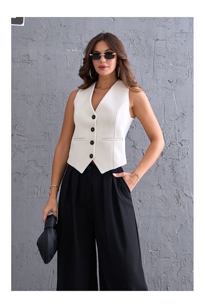 Elif Özbey Butik Ecru Buttoned Stitched Vest