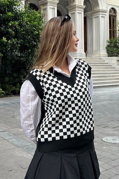 la & vetta Black Checkerboard Patterned V-Neck Knitwear Sweater