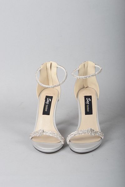 SEÇ KUNDURA Seç 7841 - Pantofi cu toc cu o singură bandă argintiu (10,5 cm)