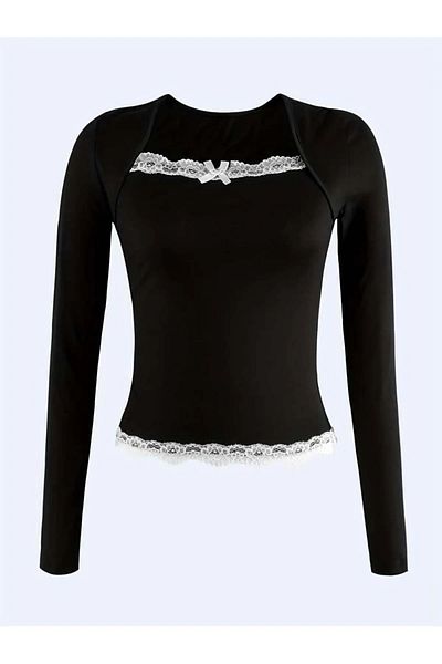 Gofeel Harajuku Vintage Lace Detailed Black Long Sleeve Blouse